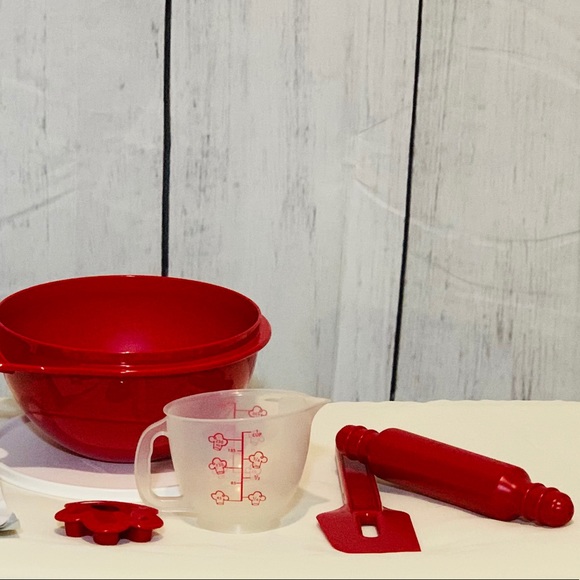 Tupperware Children Baking Set - Picture 5 of 6